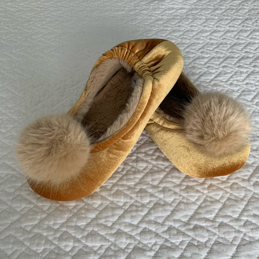 Marigold Pom Pom slippers